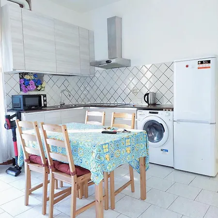 Apartment - Gorla Red Line