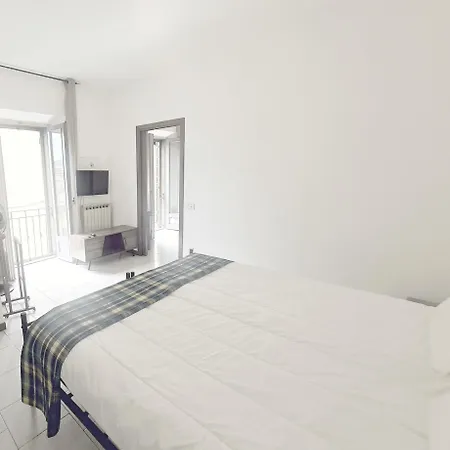 - Gorla Red Line Apartment Milan