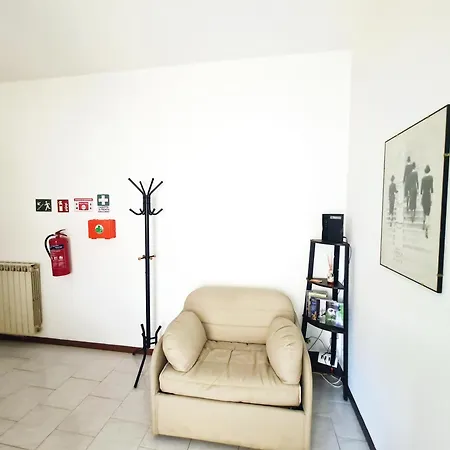 Apartment - Gorla Red Line